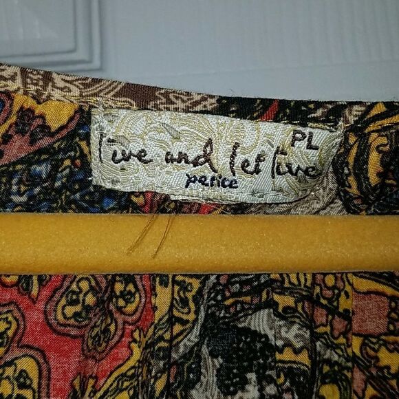 Live and Let Live peasant blouse Sz PL - Picture 4 of 7